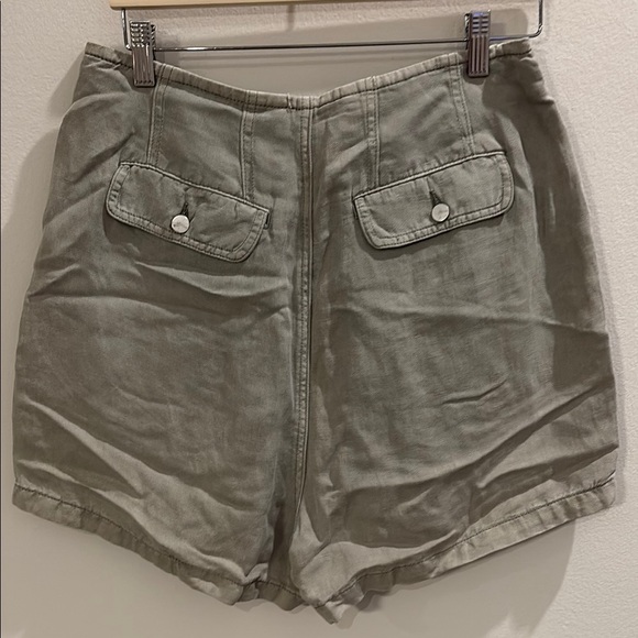 Joe's Jeans The Penelope Sea Grass Linen-Blend Short - Picture 8 of 14